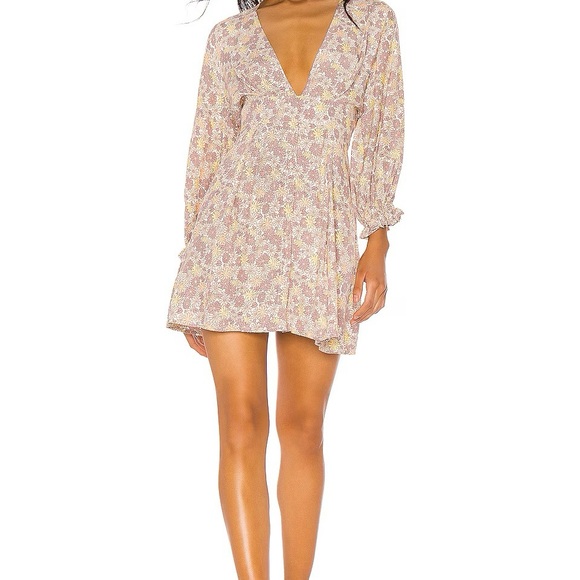 Faithful the Brand Dresses & Skirts - Floral V-Neck Long Sleeve Mini Dress in Blush